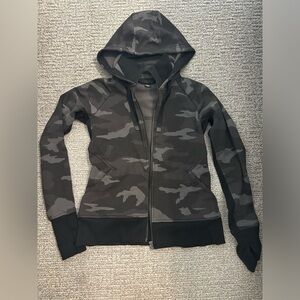 Athleta size XS black/grey camouflage zip up jacket